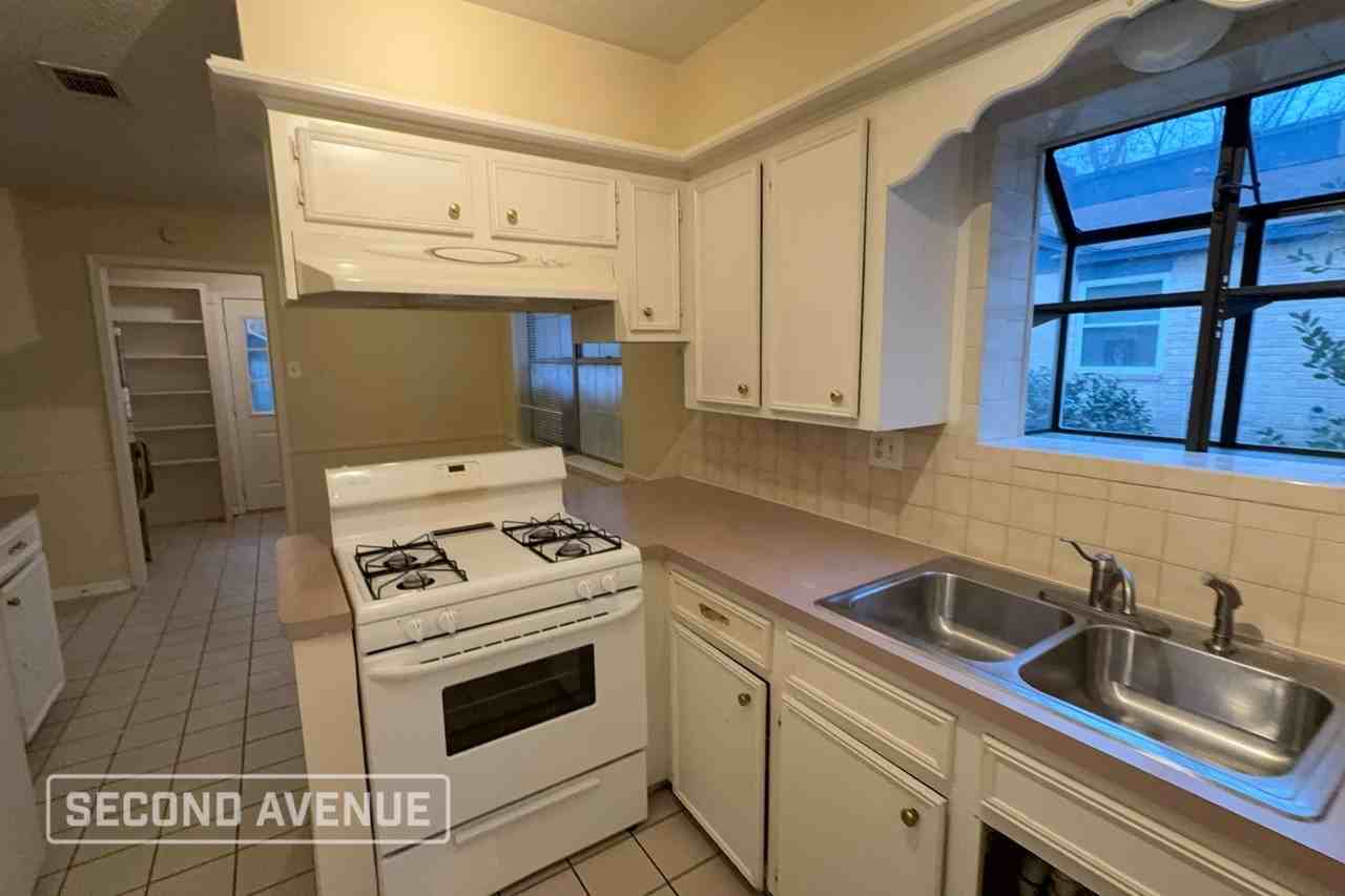 2542 Anzalone Dr - Photo 7 of 22