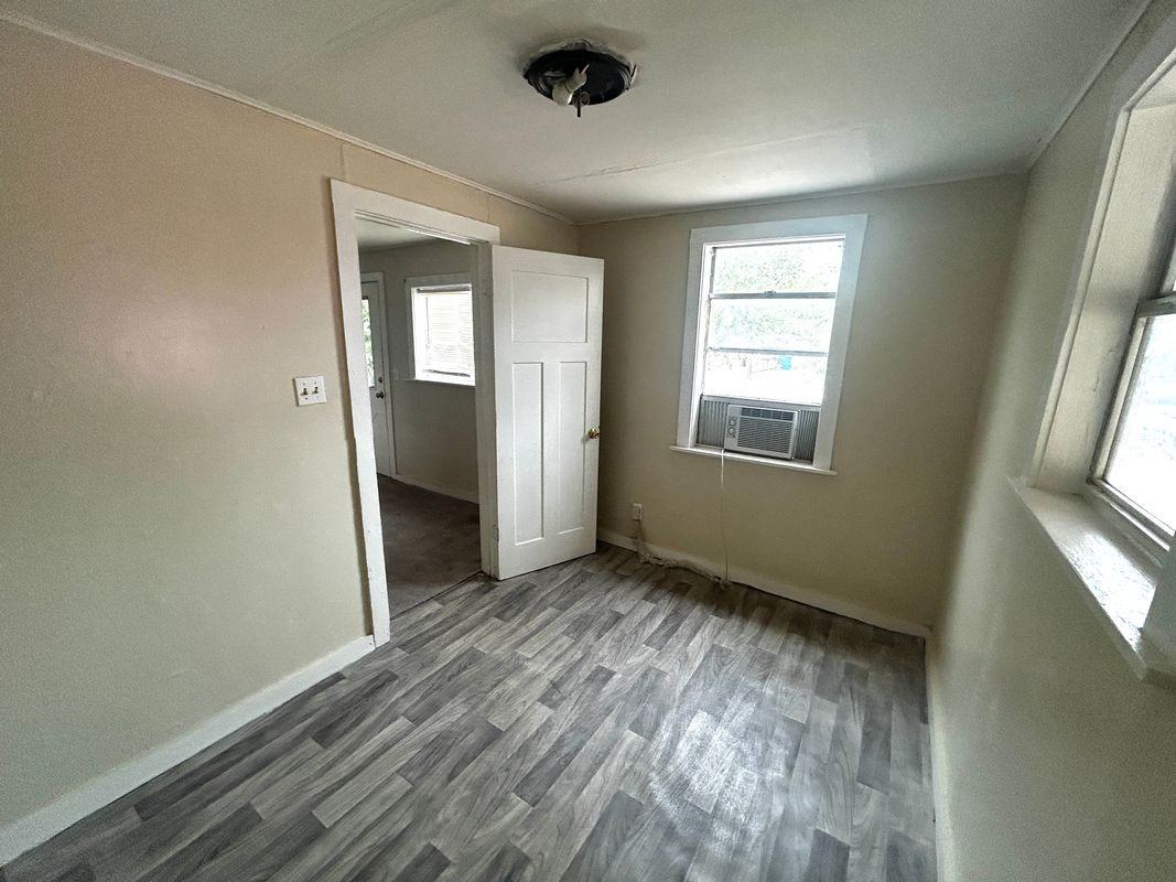 610 W Stamper St - Photo 5 of 8