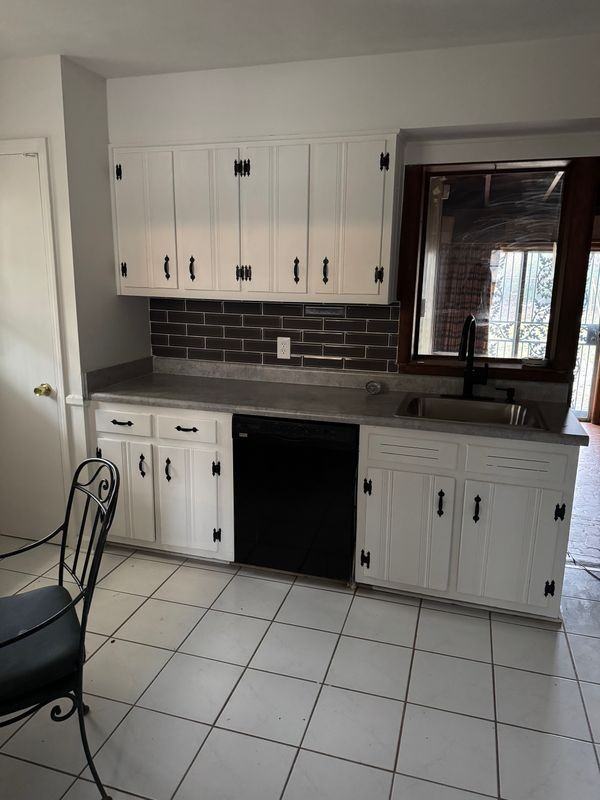 2404 Perry Cv - Photo 2 of 9