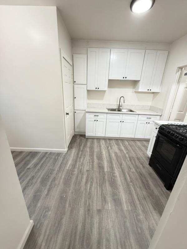 2627 E 4th St - Photo 3 of 8