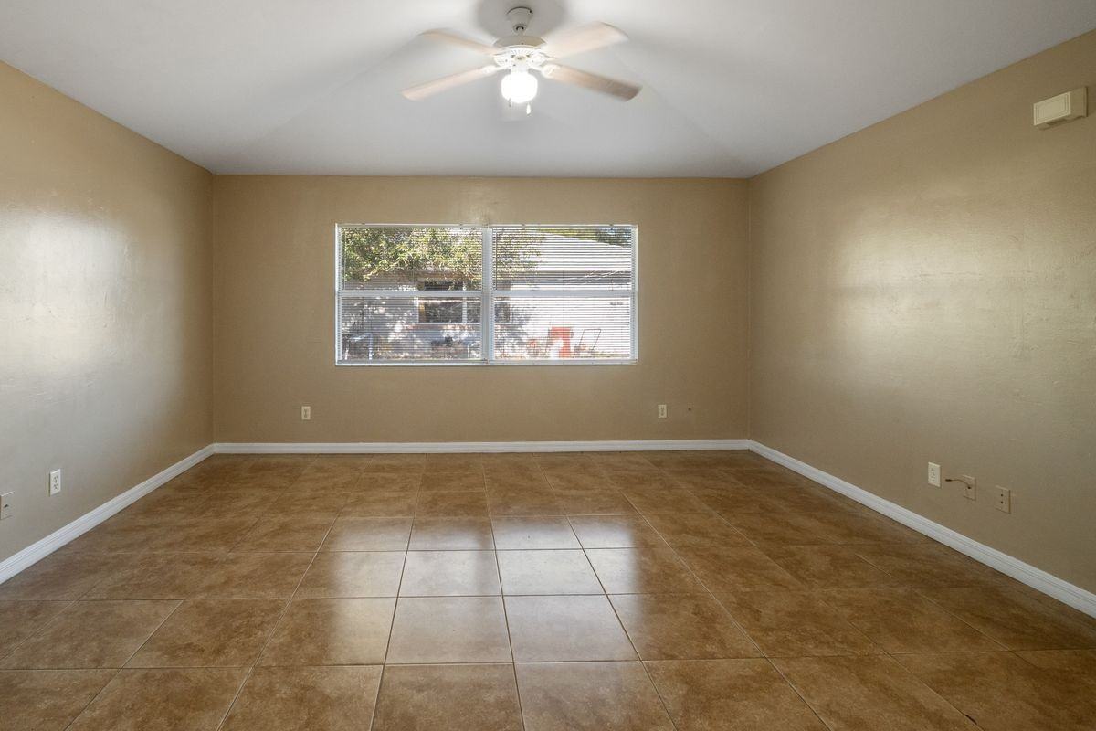 5107 25th St Sw - Photo 2 of 18