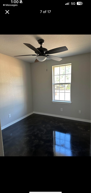 725 E Locust St - Photo 4 of 17