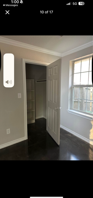 725 E Locust St - Photo 6 of 17