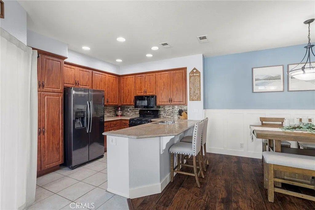 28308 Pueblo Dr - Photo 5 of 10