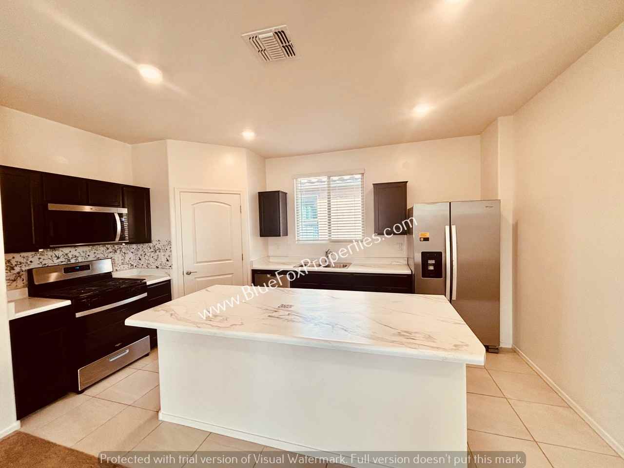 12612 N Krista Ave - Photo 4 of 21