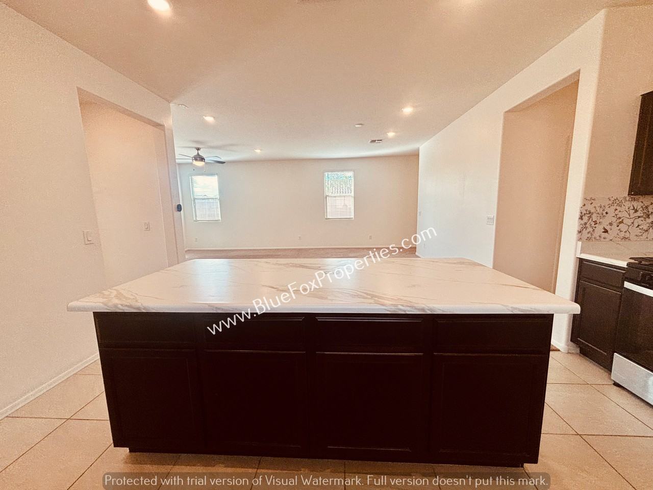 12612 N Krista Ave - Photo 7 of 21