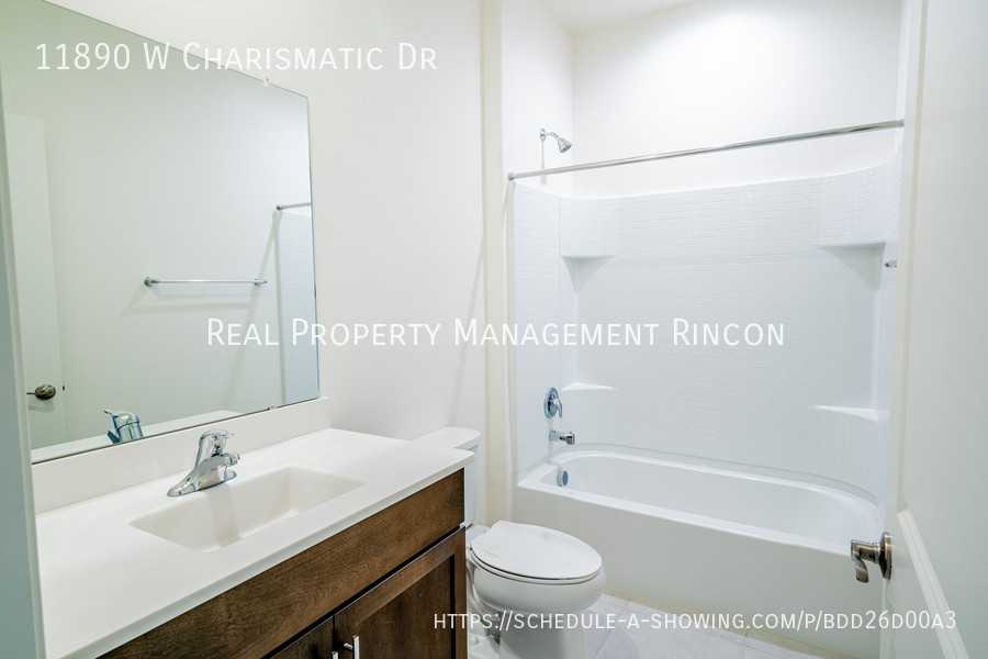 11890 W Charismatic Dr - Photo 7 of 25