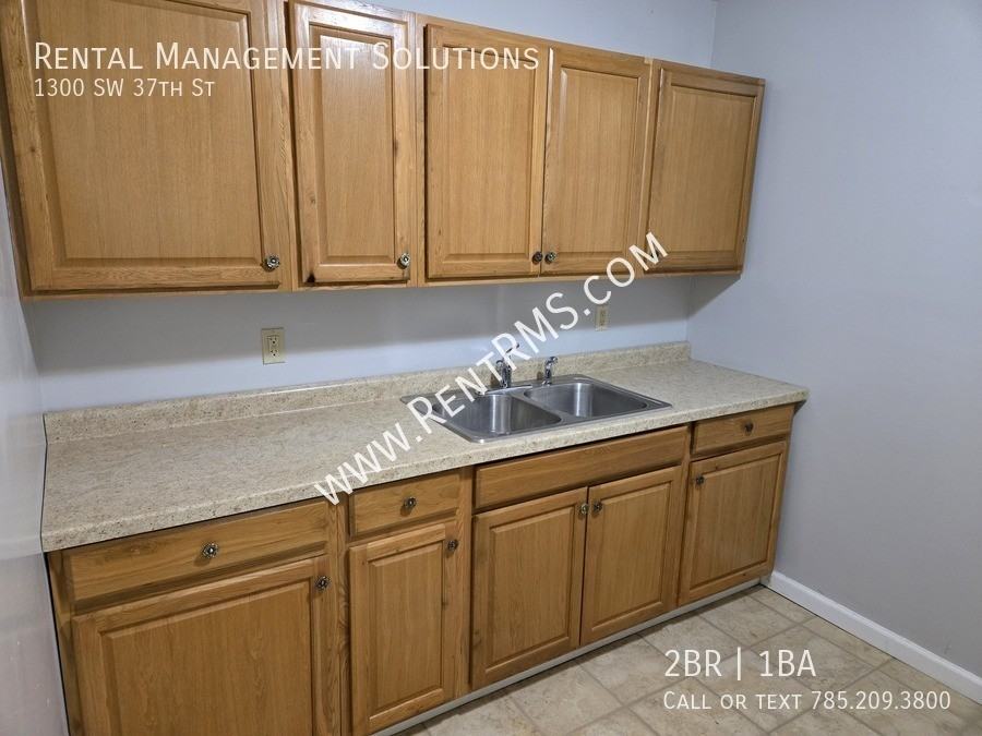 1300 Sw 37th St - Photo 5 of 14