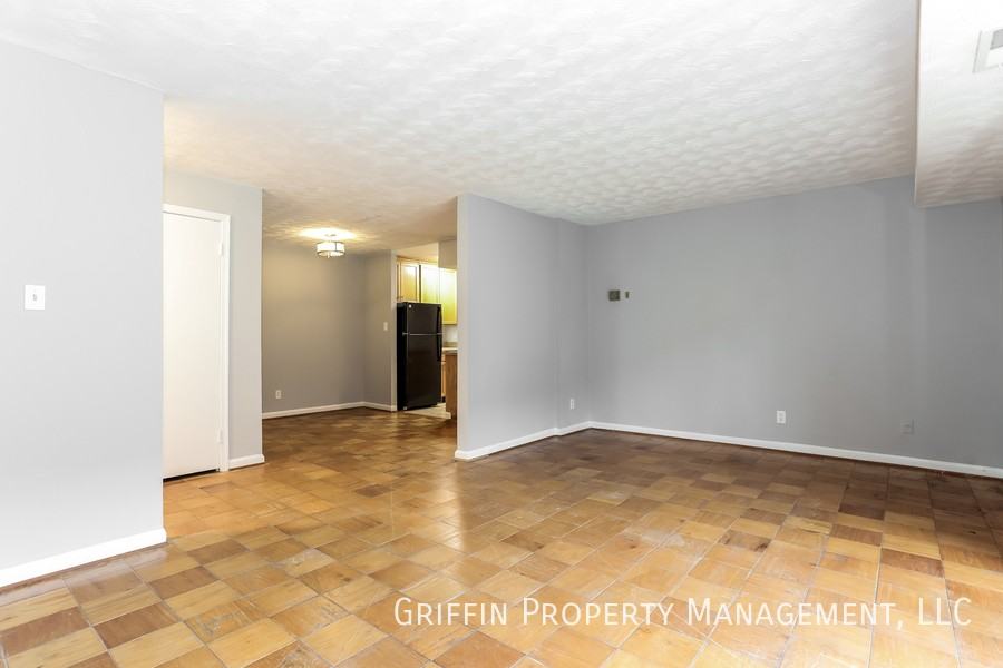 6000 Westchester Park Dr #T1 - Photo 4 of 10