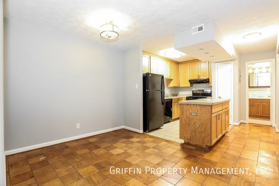 6000 Westchester Park Dr #T1 - Photo 6 of 10