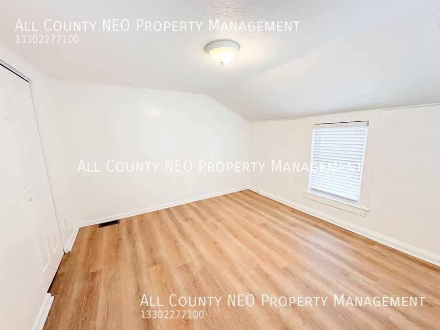 623 S Meridian St - Photo 2 of 8