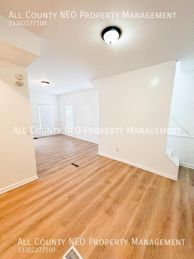 623 S Meridian St - Photo 6 of 8