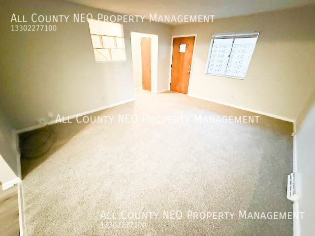 1376 Forest Glen Dr #1 - Photo 6 of 16