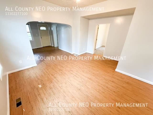 470 Allyn St #1 - Photo 6 of 22