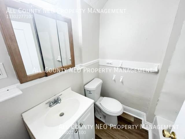 1380 E 171st St - Photo 5 of 21