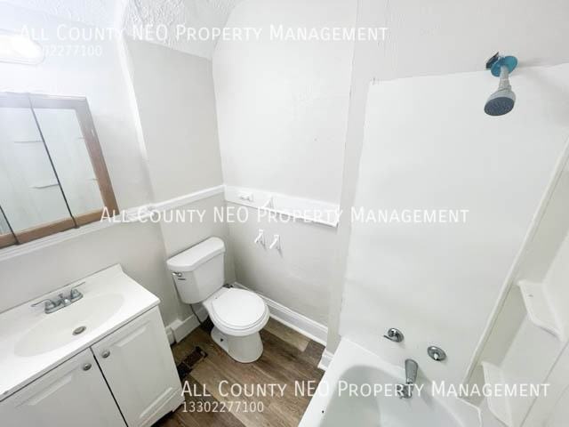 1380 E 171st St - Photo 6 of 21