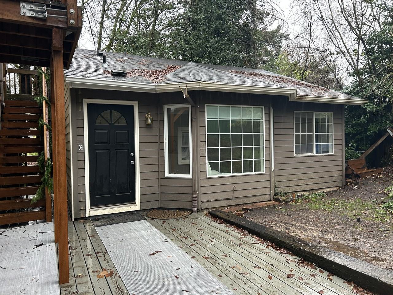 3440 Sw Falcon St #C - Photo 6 of 7