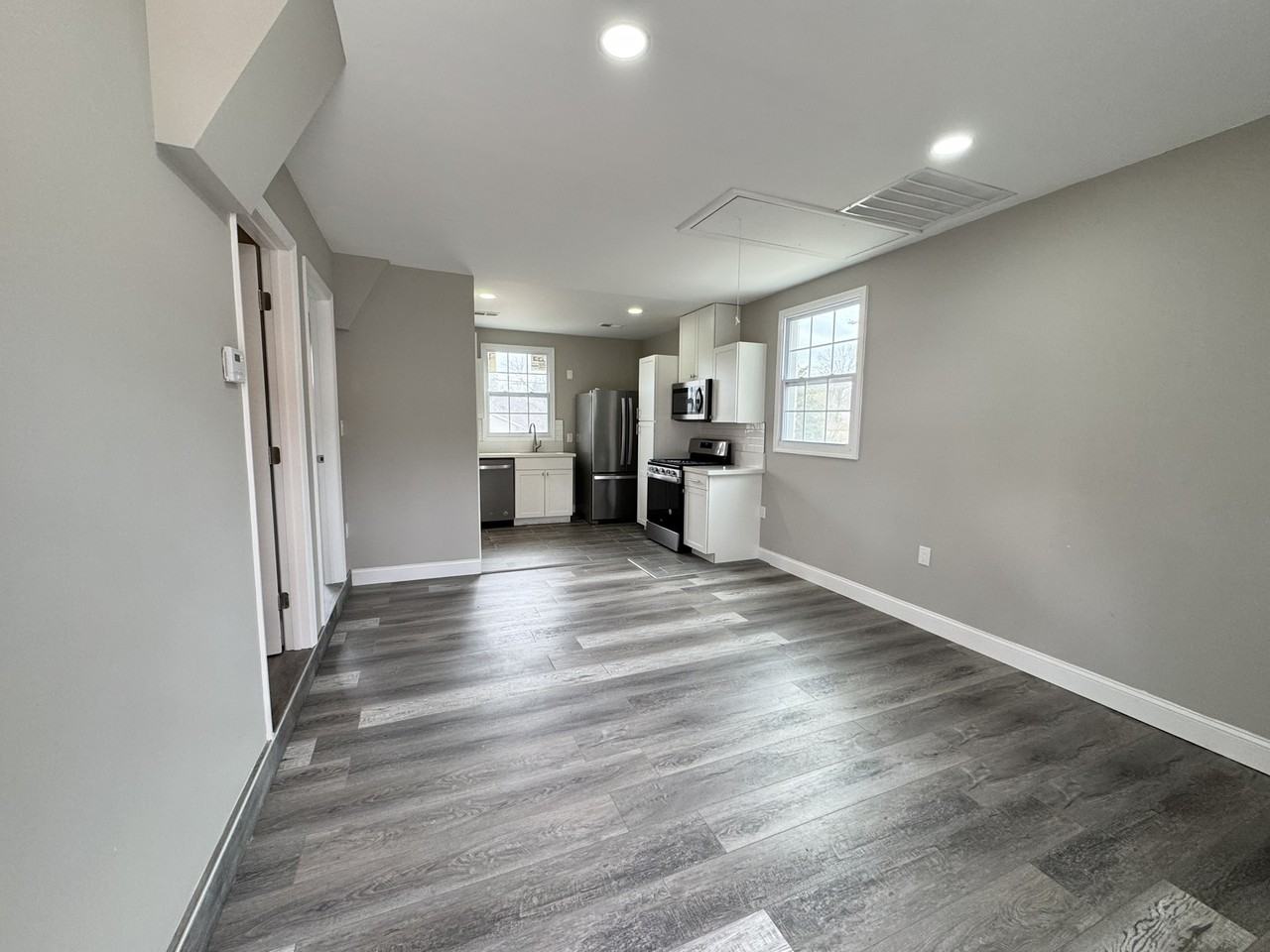 4931 Sherman Oaks Dr #B - Photo 7 of 16