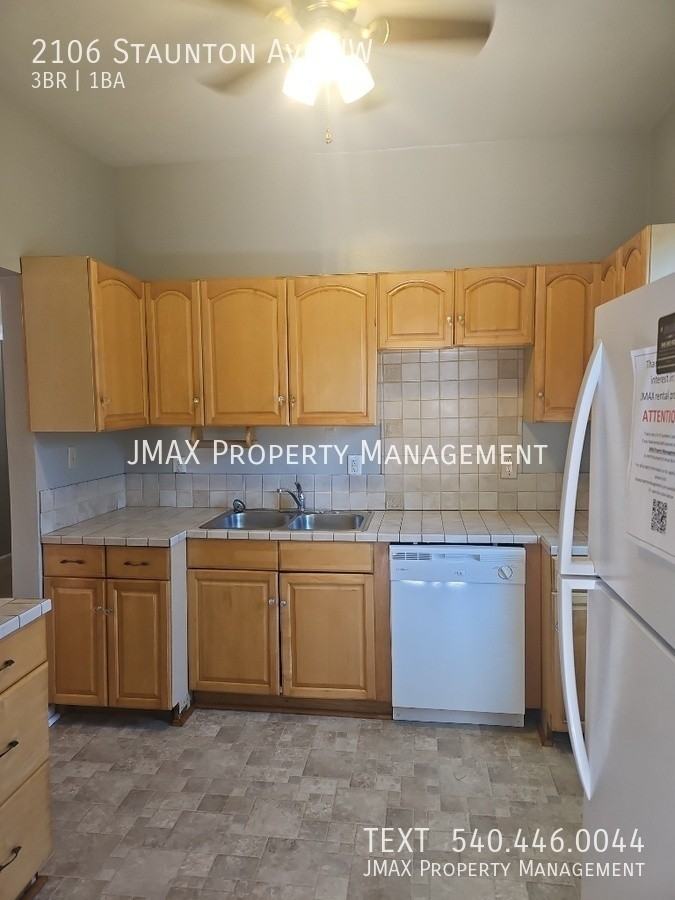 2106 Staunton Ave Nw - Photo 6 of 17