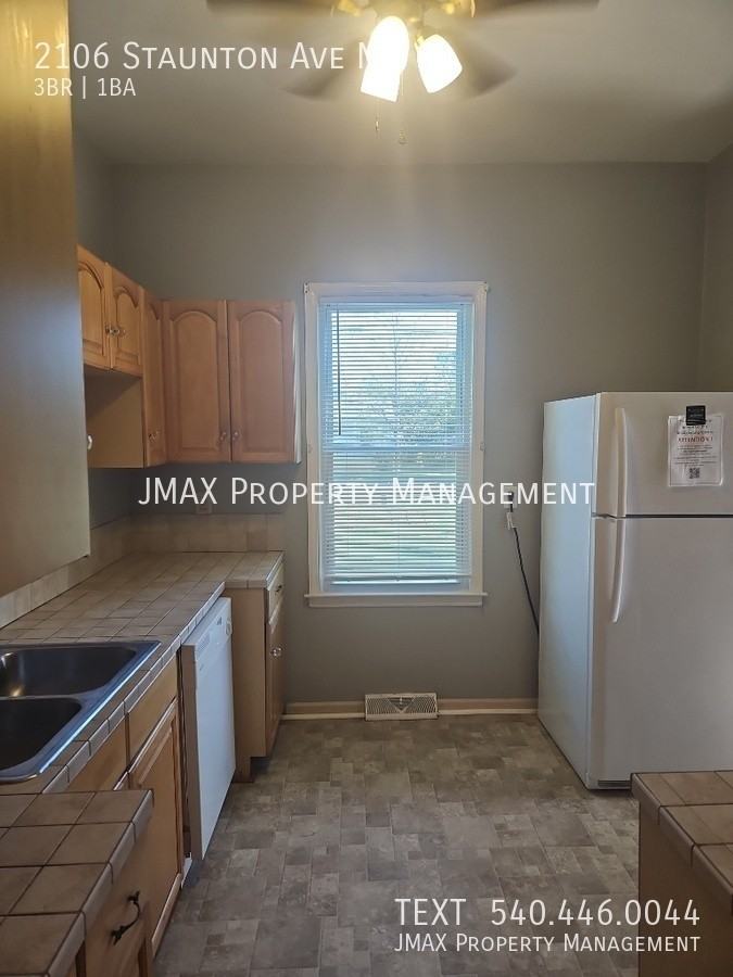 2106 Staunton Ave Nw - Photo 7 of 17