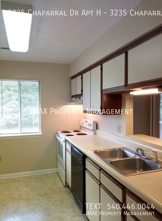 3235 Chaparral Dr Apt H - Photo 7 of 15