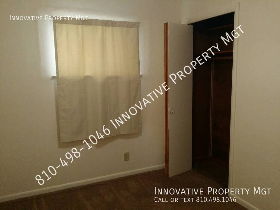 1097 N Bridge St #2 - Photo 6 of 11