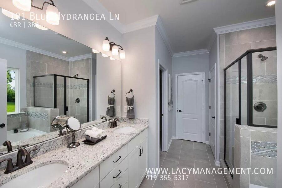 101 Blue Hydrangea Ln - Photo 6 of 27