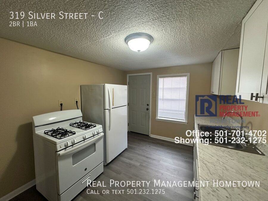 319 Silver St #C - Photo 2 of 6