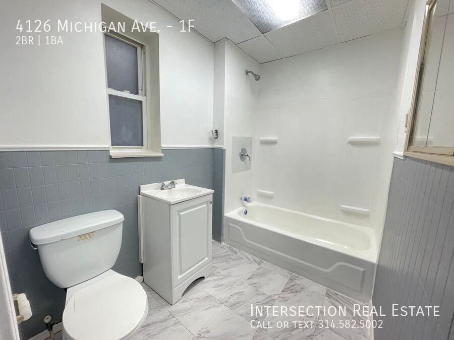 4126 Michigan Ave #1F - Photo 7 of 11