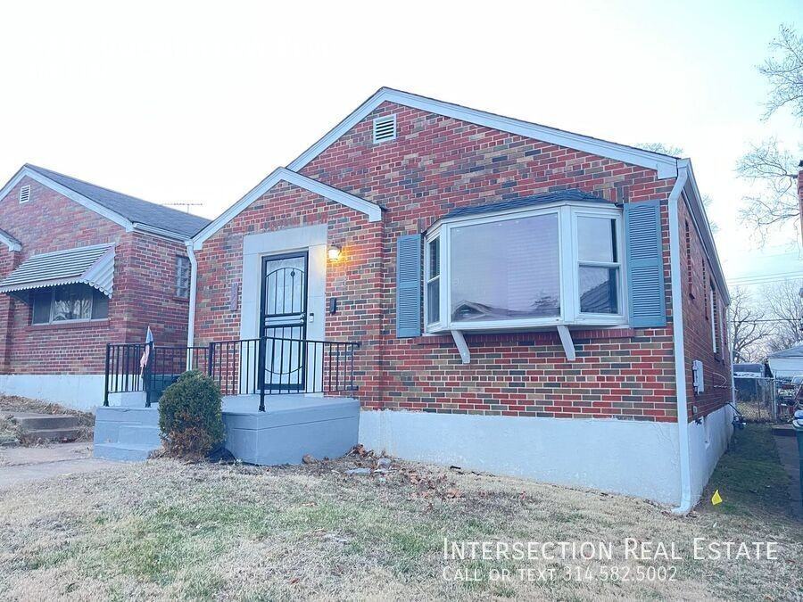 5713 Goodfellow Blvd - Photo 2 of 20