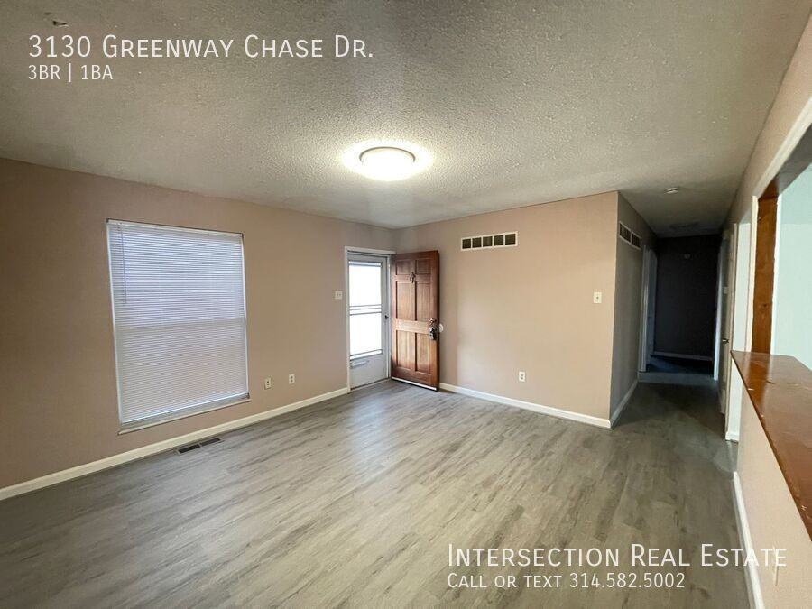 3130 Greenway Chase Dr - Photo 5 of 18