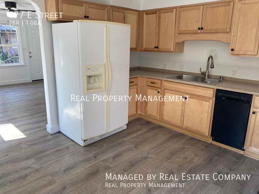 777 E St - Photo 6 of 20