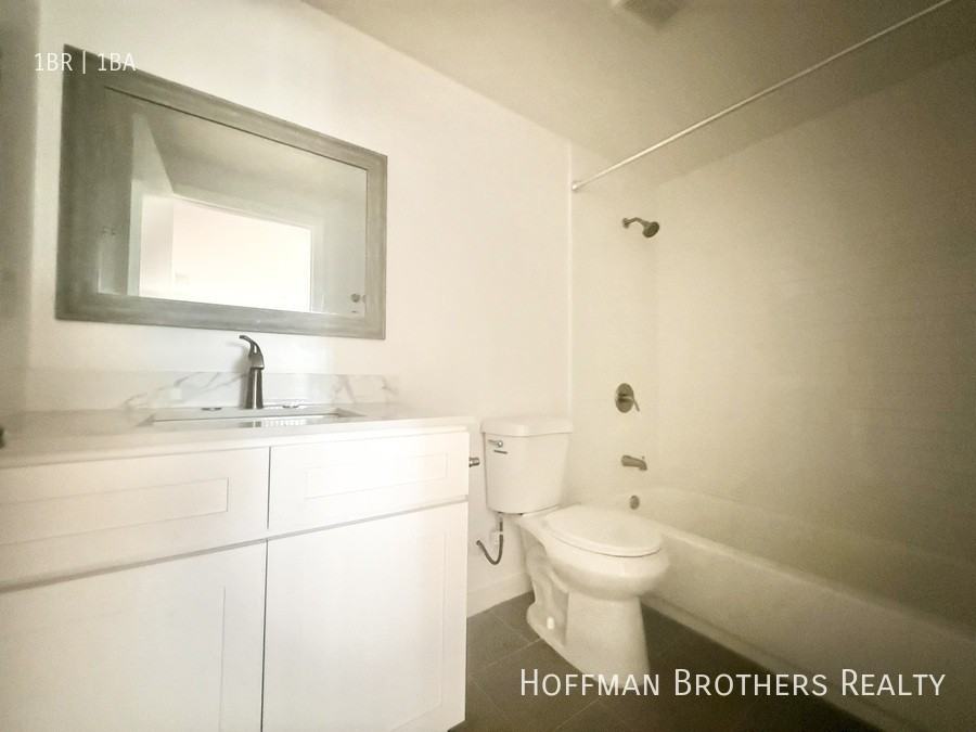 14161 Friar St #4 - Photo 5 of 5