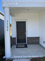 featured image of 1302 31st St Ne