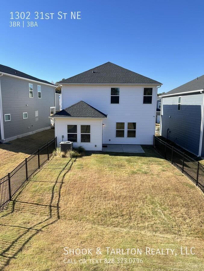 1302 31st St Ne - Photo 2 of 8