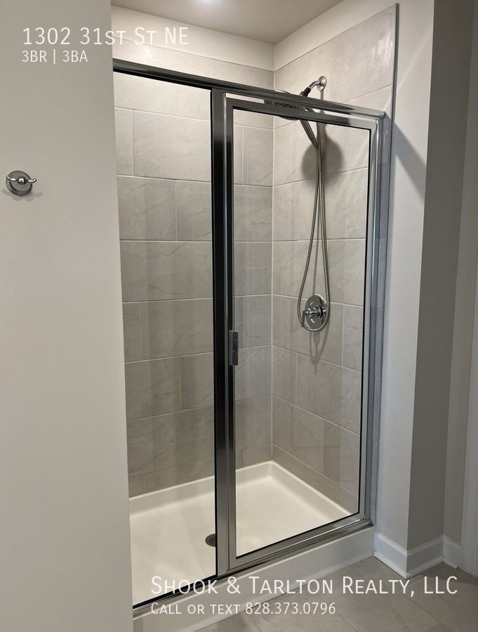 1302 31st St Ne - Photo 6 of 8