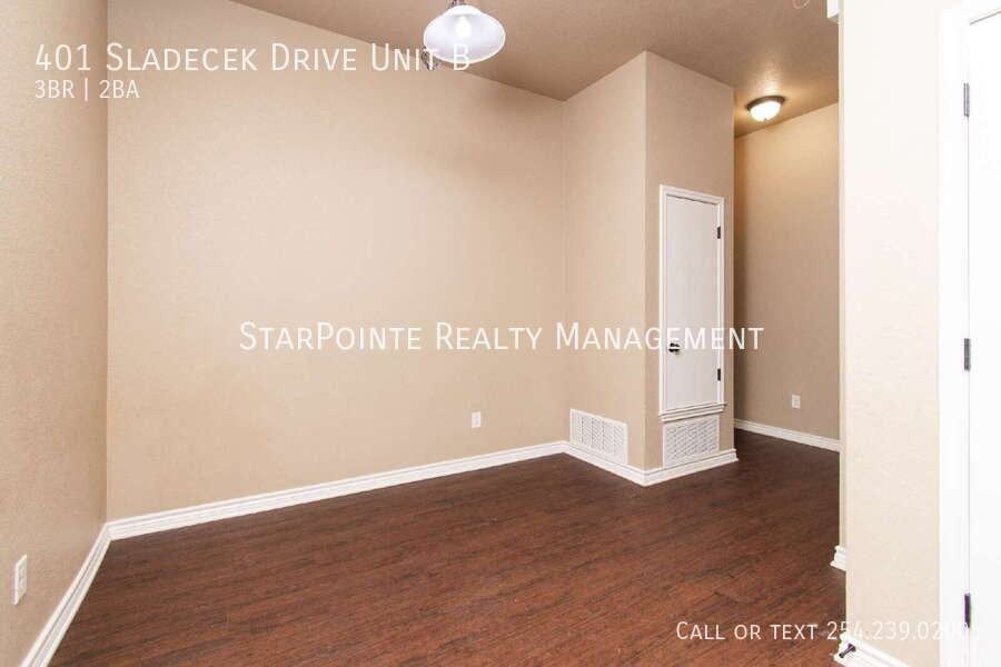 401 Sladecek Dr Unit B - Photo 6 of 18