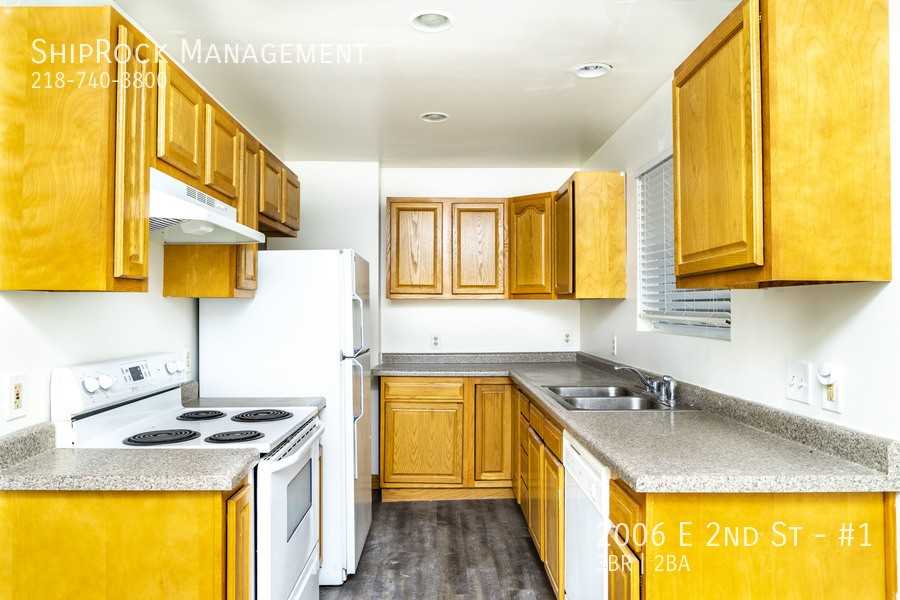 2006 E 2nd St #1 - Photo 4 of 9