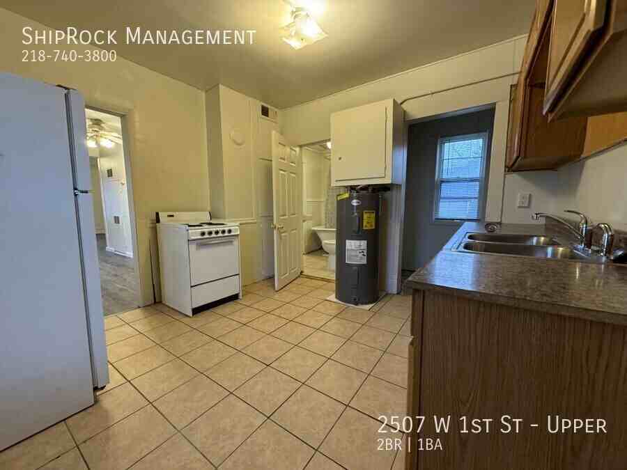 2507 W 1st St - Photo 2 of 7