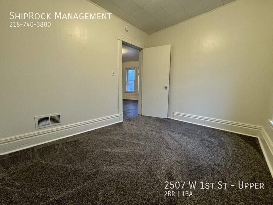 2507 W 1st St - Photo 3 of 7