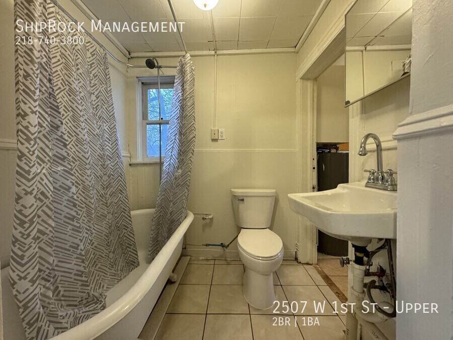 2507 W 1st St - Photo 7 of 7