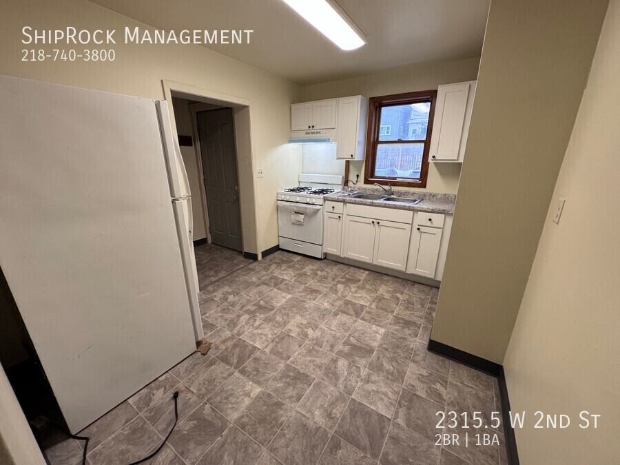 W 2nd St - Photo 2 of 11