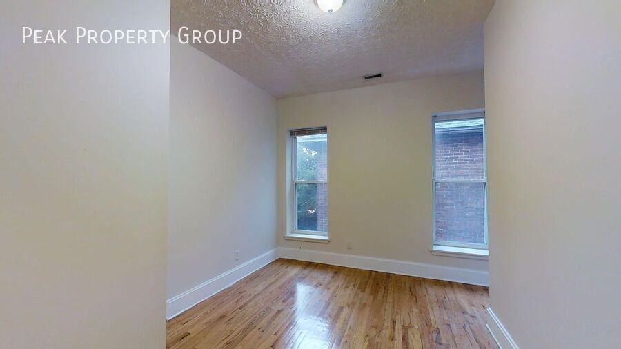 45 1/2 Euclid Ave - Photo 6 of 8