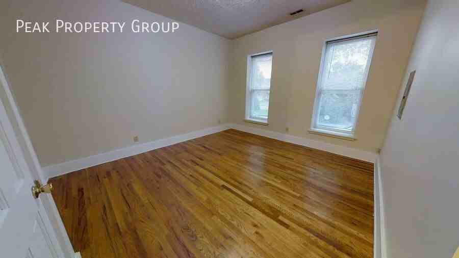 45 1/2 Euclid Ave - Photo 7 of 8