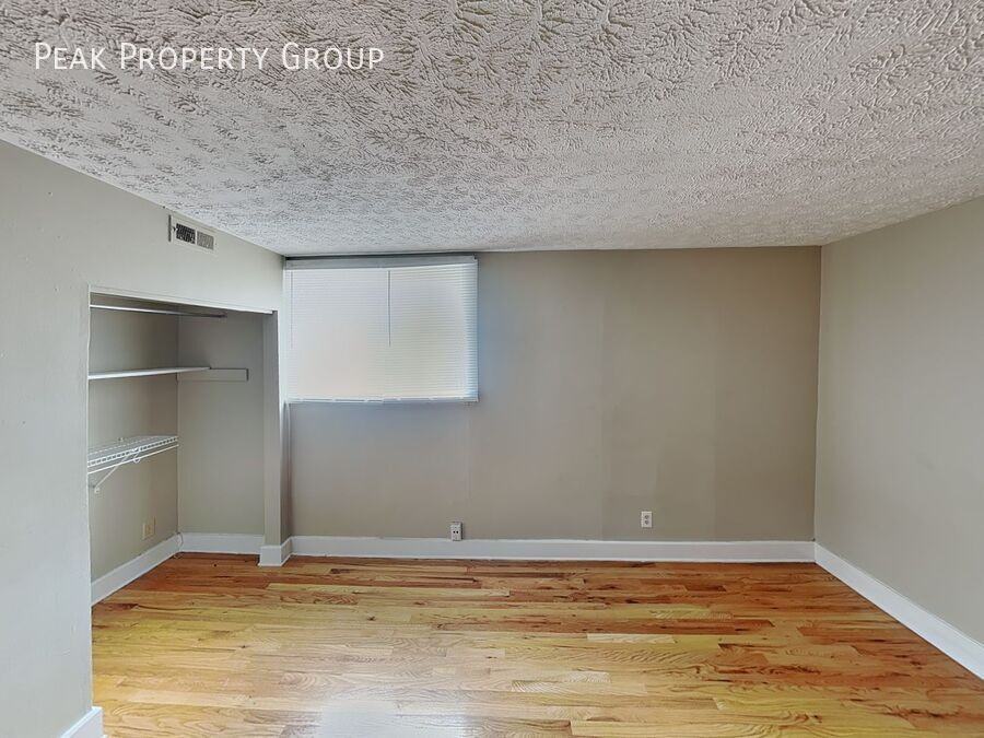 77 1/2 E 7th Ave - Photo 6 of 9