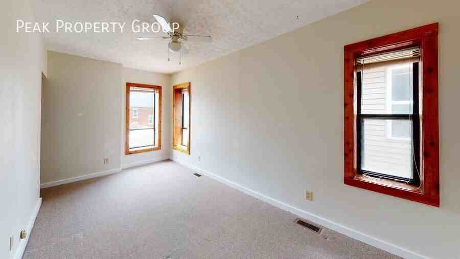 1366 Indianola Ave - Photo 6 of 6