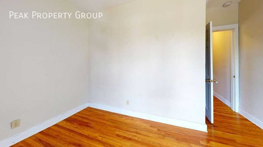 1369 Indianola Ave - Photo 5 of 7