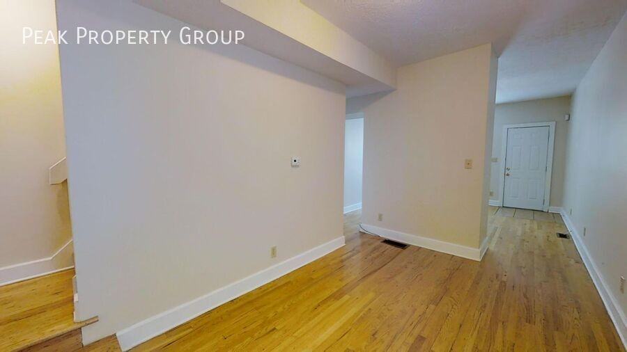 1379 Indianola Ave - Photo 3 of 12