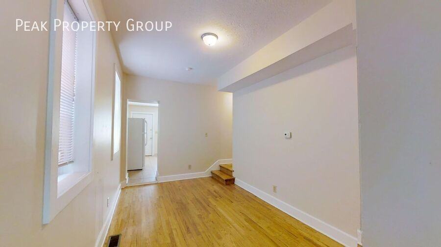 1379 Indianola Ave - Photo 2 of 12