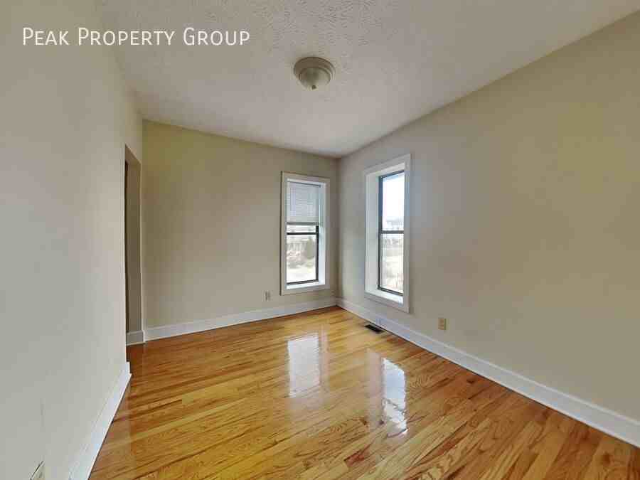 1393 Indianola Ave - Photo 2 of 15